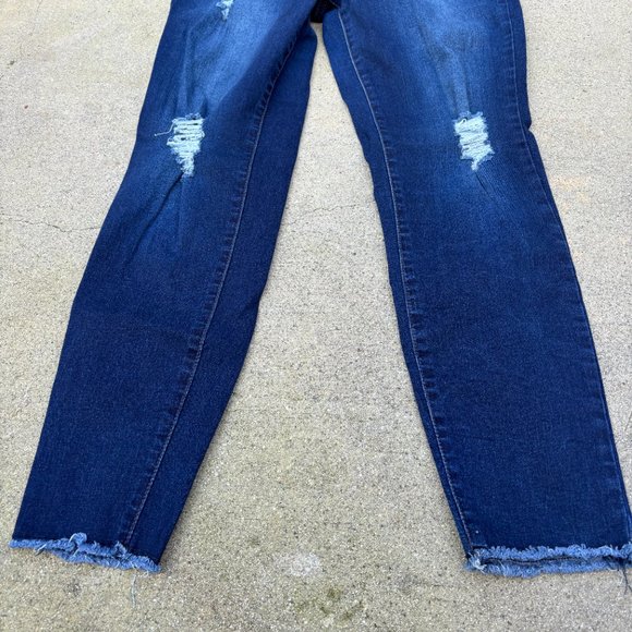 Refuge High Waist Skinny 3 Button Stretch Distressed Denim Jeans Size 31x27 - Picture 2 of 8